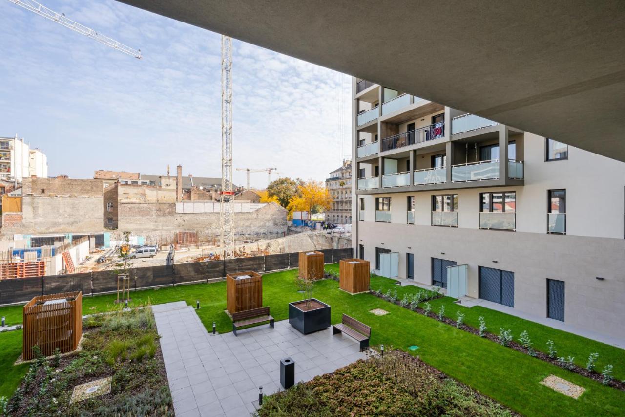 Westside River Apartment Budapeste Exterior foto